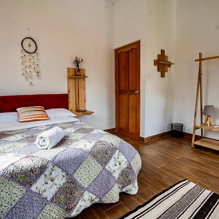 مبيت وإفطار بيساك Blue Lotus Retreat Center المظهر الخارجي الصورة